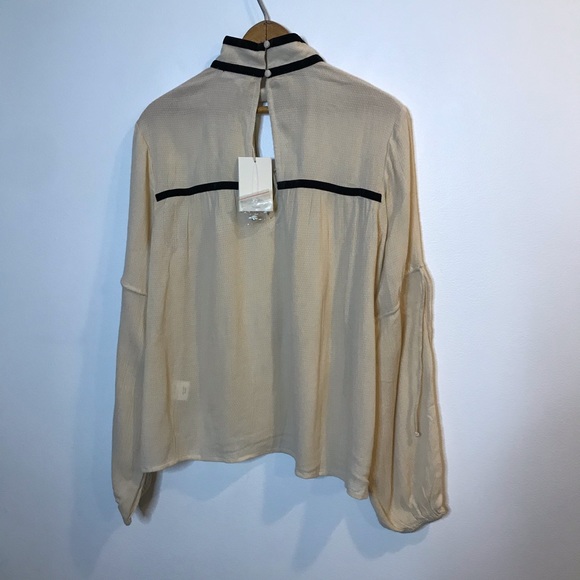 SOLD||Tularosa Revolve Carmen Blouse Boho Cream M - Picture 6 of 11